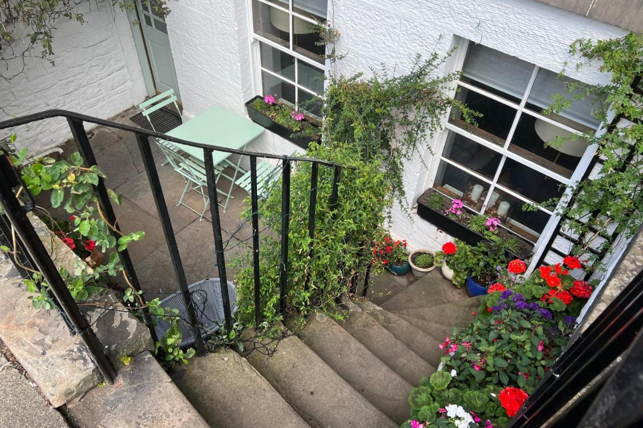Ferienwohnung Guestready - Chic Flat In The Heart Of Edinburgh Exterior foto